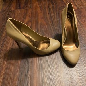 Women's MOSSIMO Classic
Tan Nude Heels